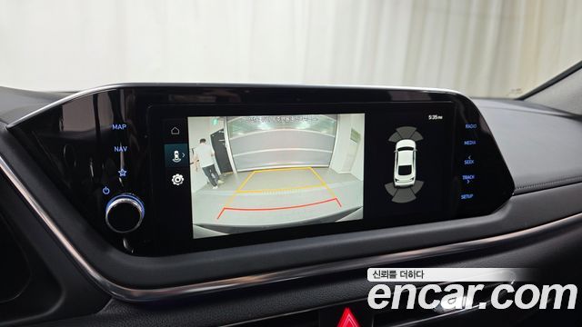 Hyundai Sonata 2022 — photo 21