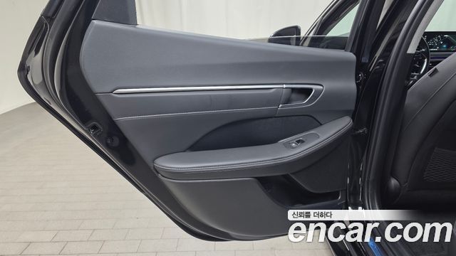Hyundai Sonata 2022 — photo 15
