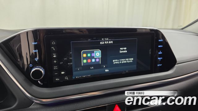 Hyundai Sonata 2022 — photo 30