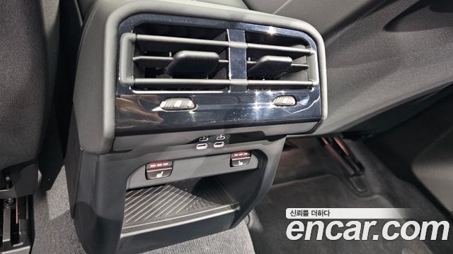 BMW 5-Series 2026 — photo 23