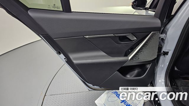 BMW 5-Series 2026 — photo 15
