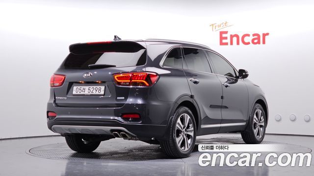 Kia Sorento 2018 — photo 2