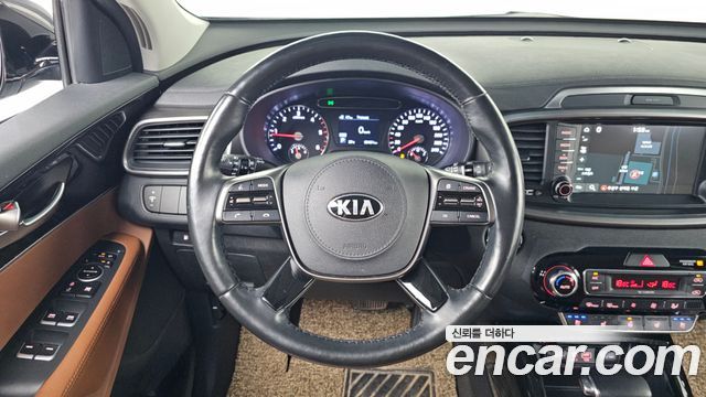 Kia Sorento 2018 — photo 19