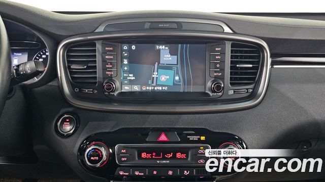 Kia Sorento 2018 — photo 20