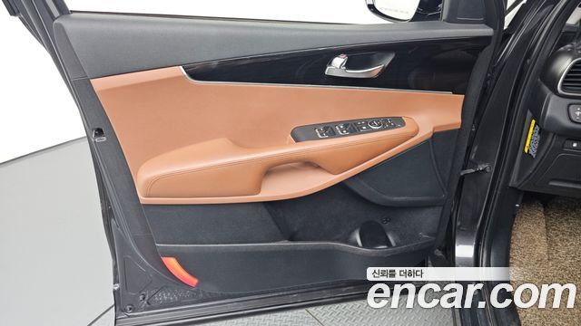 Kia Sorento 2018 — photo 14