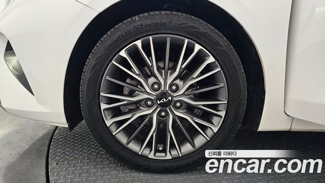 Kia K3 2022 — photo 5