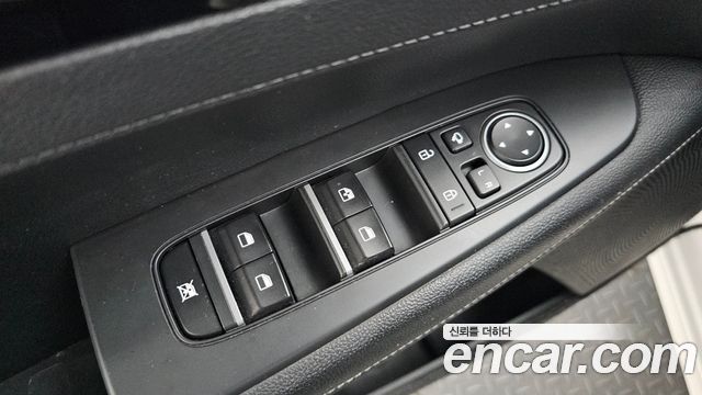 Kia K3 2022 — photo 36