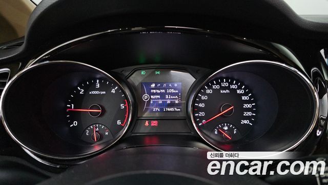 Kia Canival 2016 — photo 11