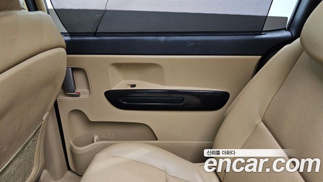 Kia Canival 2016 — photo 15