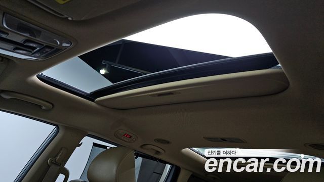 Kia Canival 2016 — photo 28