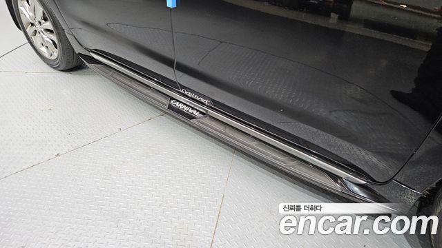 Kia Canival 2016 — photo 30