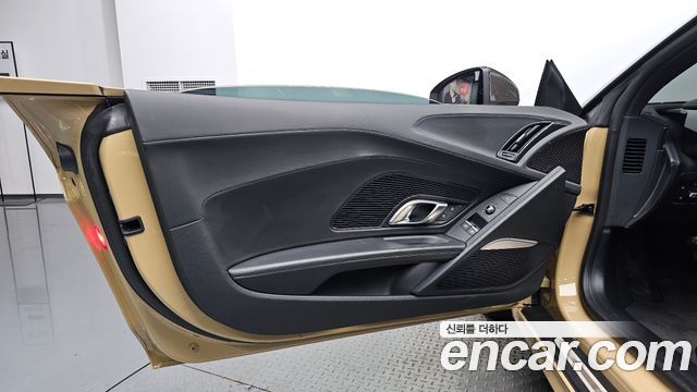 Audi R8 2017 — photo 15