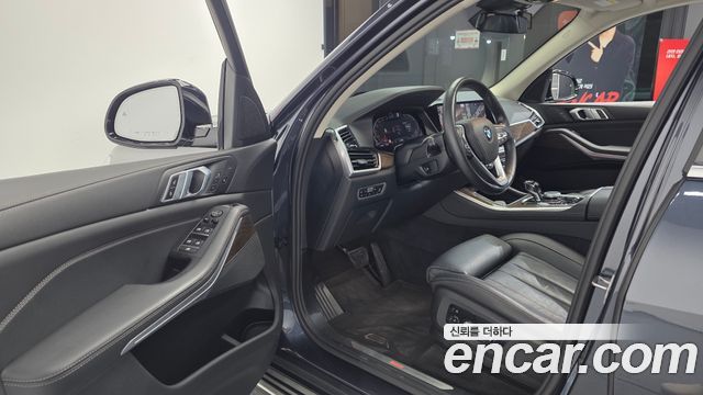 BMW X5 2020 — photo 13