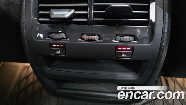 BMW X5 2020 — photo 24