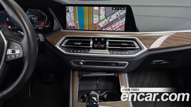 BMW X5 2020 — photo 29
