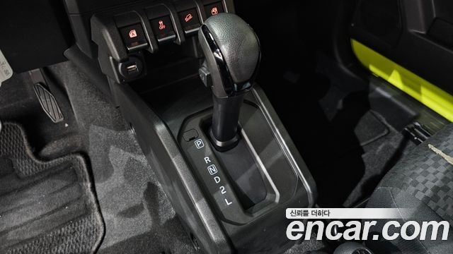 Suzuki Jimny 2021 — photo 12