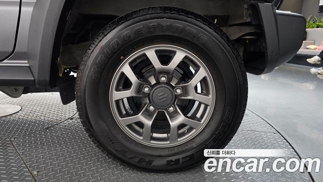 Suzuki Jimny 2021 — photo 7