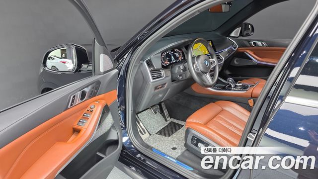 BMW X5 2022 — photo 13