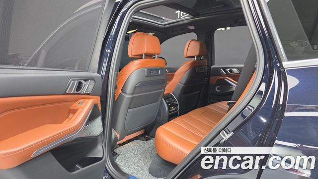 BMW X5 2022 — photo 17