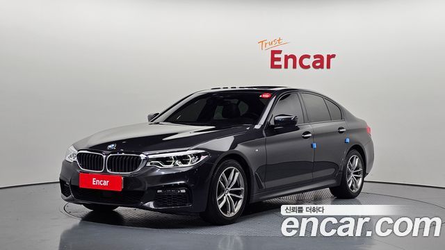 BMW 5-Series 2017 — photo 1