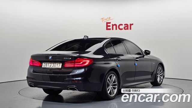 BMW 5-Series 2017 — photo 2