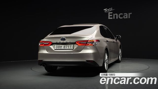 Toyota Camry 2019 — photo 4