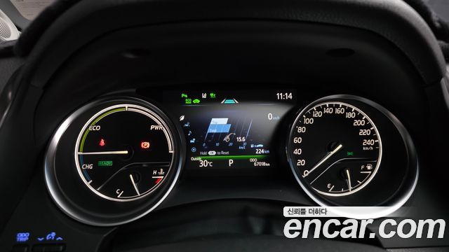Toyota Camry 2019 — photo 11