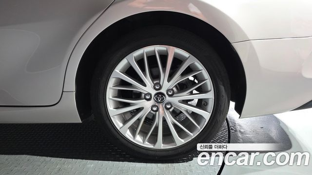 Toyota Camry 2019 — photo 7