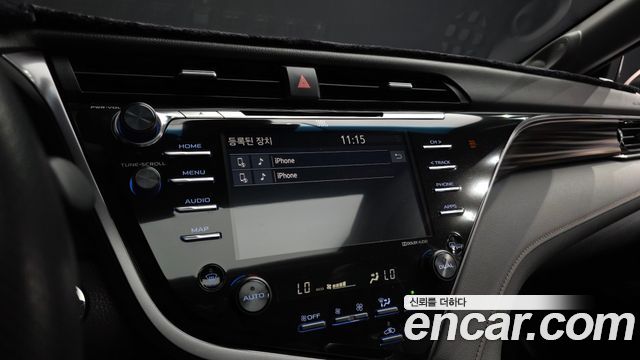 Toyota Camry 2019 — photo 33