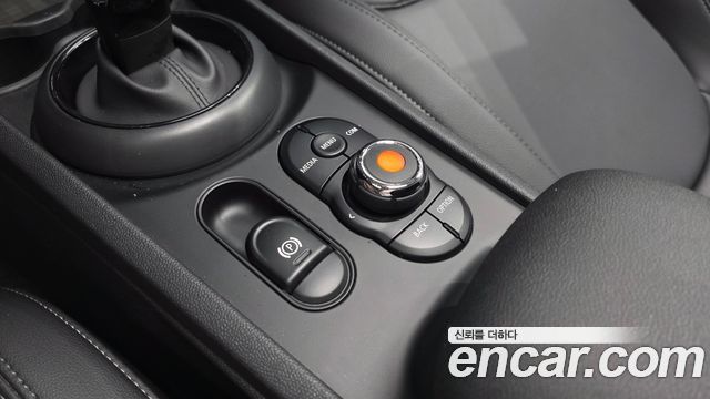 Mini Clubman 2019 — photo 29