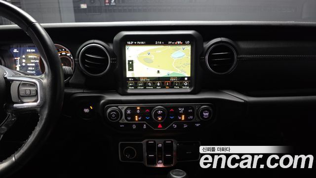 Jeep Wrangler 2020 — photo 20