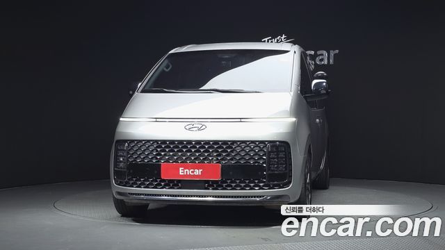 Hyundai Staria 2022 — photo 3