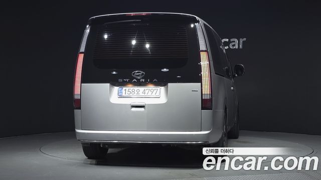 Hyundai Staria 2022 — photo 4