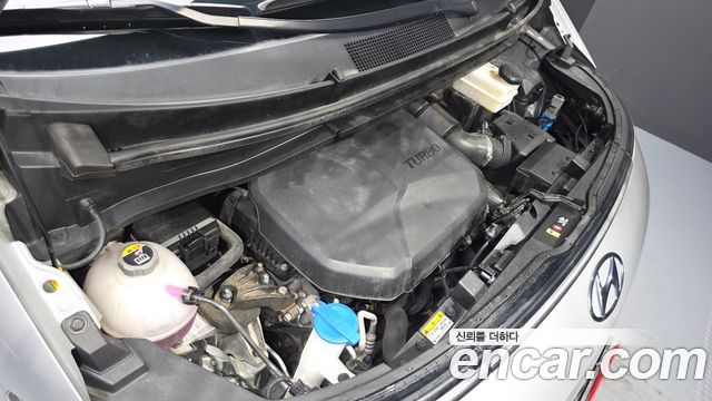 Hyundai Staria 2022 — photo 6