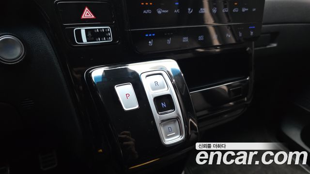 Hyundai Staria 2022 — photo 12