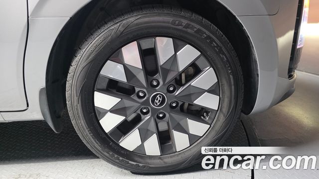 Hyundai Staria 2022 — photo 7
