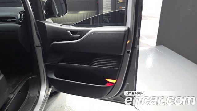 Hyundai Staria 2022 — photo 15