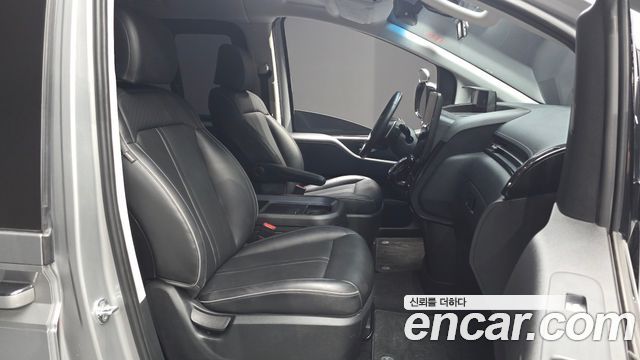 Hyundai Staria 2022 — photo 16