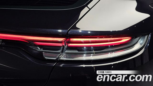 Porsche Panamera 2023 — photo 9