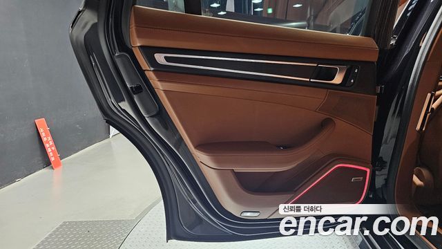 Porsche Panamera 2023 — photo 15