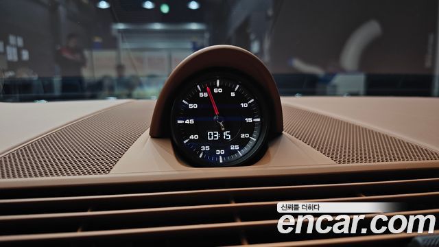 Porsche Panamera 2023 — photo 29