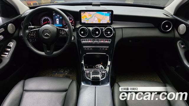 Mercedes-Benz C-Class 2019 — photo 7