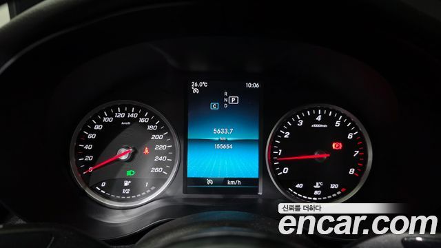 Mercedes-Benz C-Class 2019 — photo 8