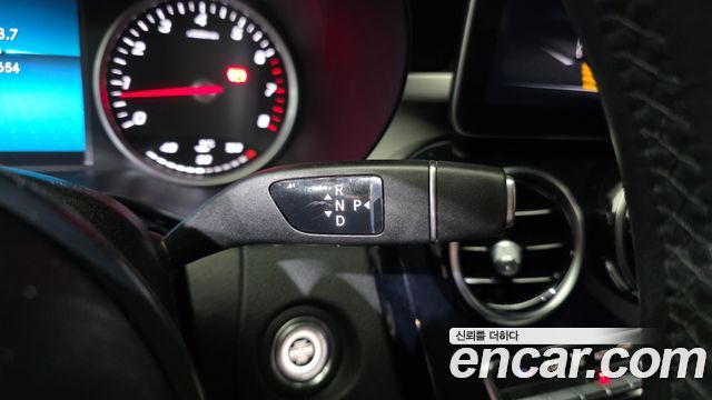 Mercedes-Benz C-Class 2019 — photo 9