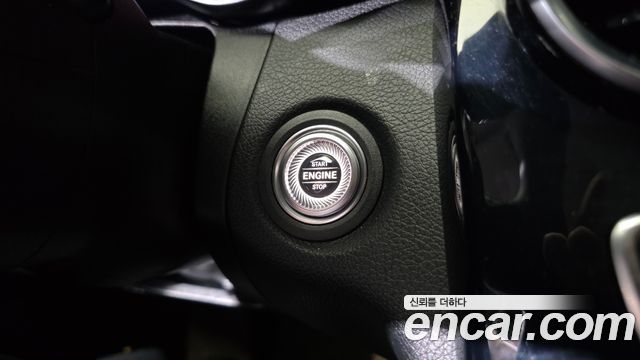 Mercedes-Benz C-Class 2019 — photo 16