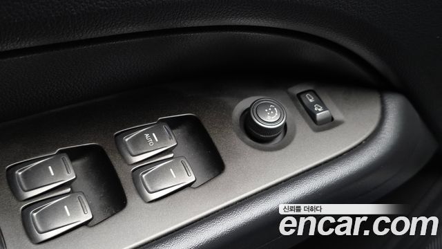 KG Mobility Rexton 2018 — photo 28