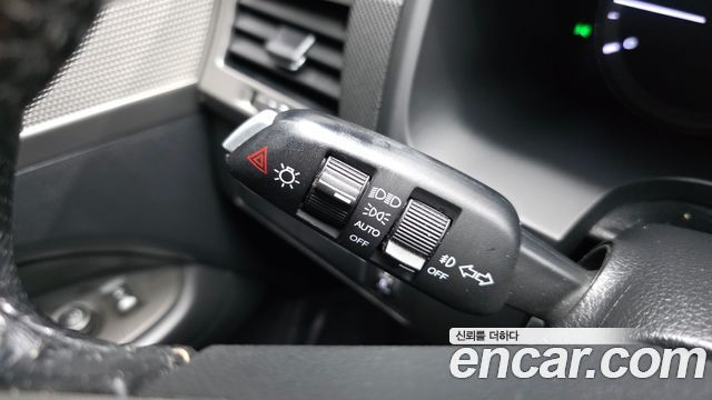 KG Mobility Rexton 2018 — photo 29
