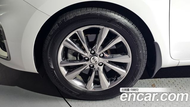 Kia Canival 2020 — photo 5