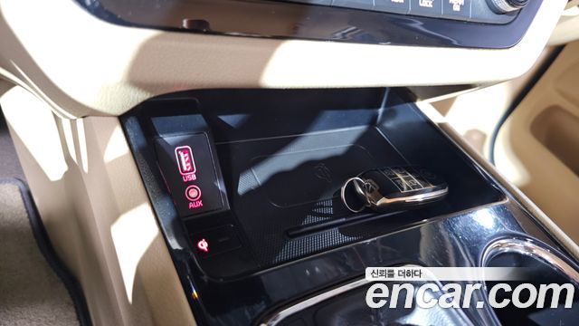 Kia Canival 2020 — photo 18