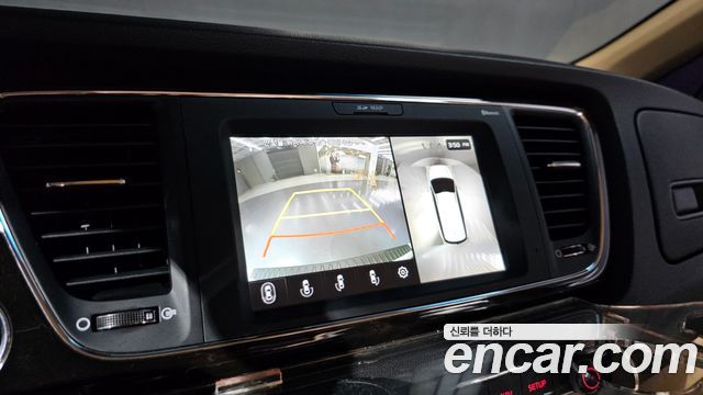 Kia Canival 2020 — photo 22